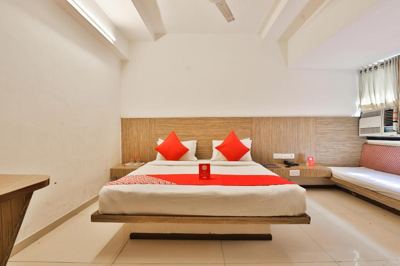 Oyo 8758 Hotel Swagatam Ahmedabad Exterior foto