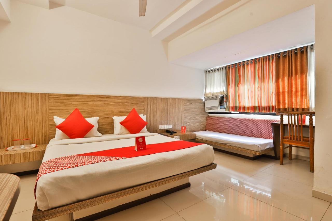 Oyo 8758 Hotel Swagatam Ahmedabad Exterior foto
