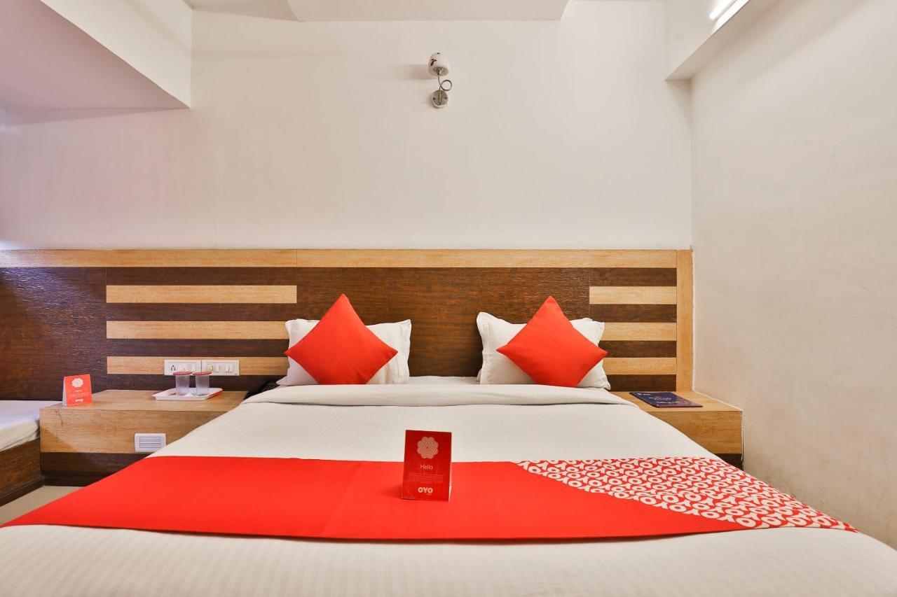 Oyo 8758 Hotel Swagatam Ahmedabad Exterior foto