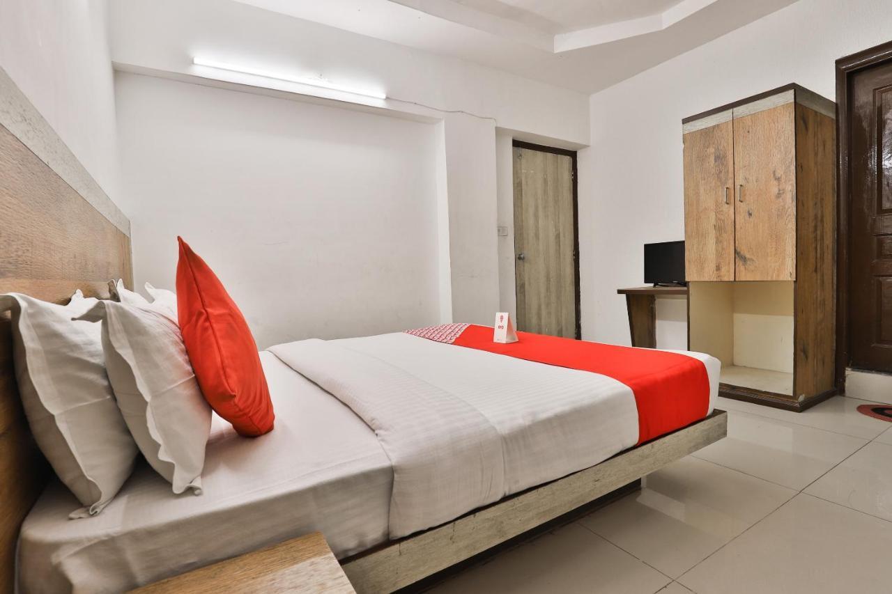 Oyo 8758 Hotel Swagatam Ahmedabad Exterior foto