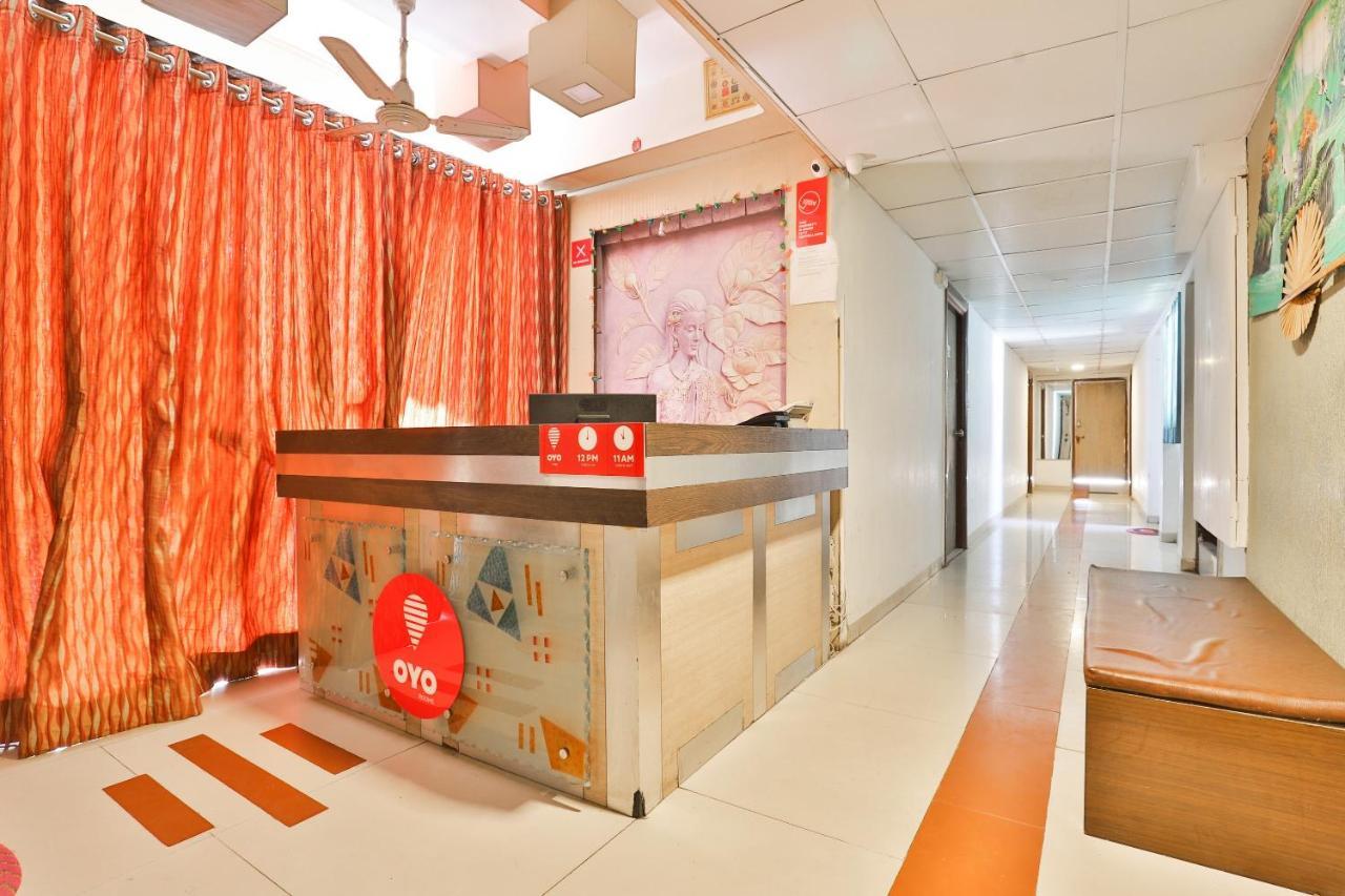 Oyo 8758 Hotel Swagatam Ahmedabad Exterior foto