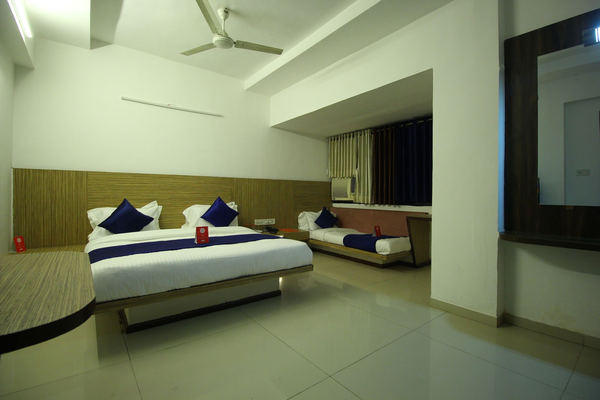 Oyo 8758 Hotel Swagatam Ahmedabad Exterior foto