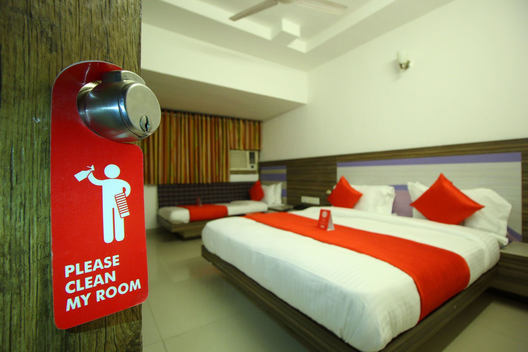 Oyo 8758 Hotel Swagatam Ahmedabad Exterior foto