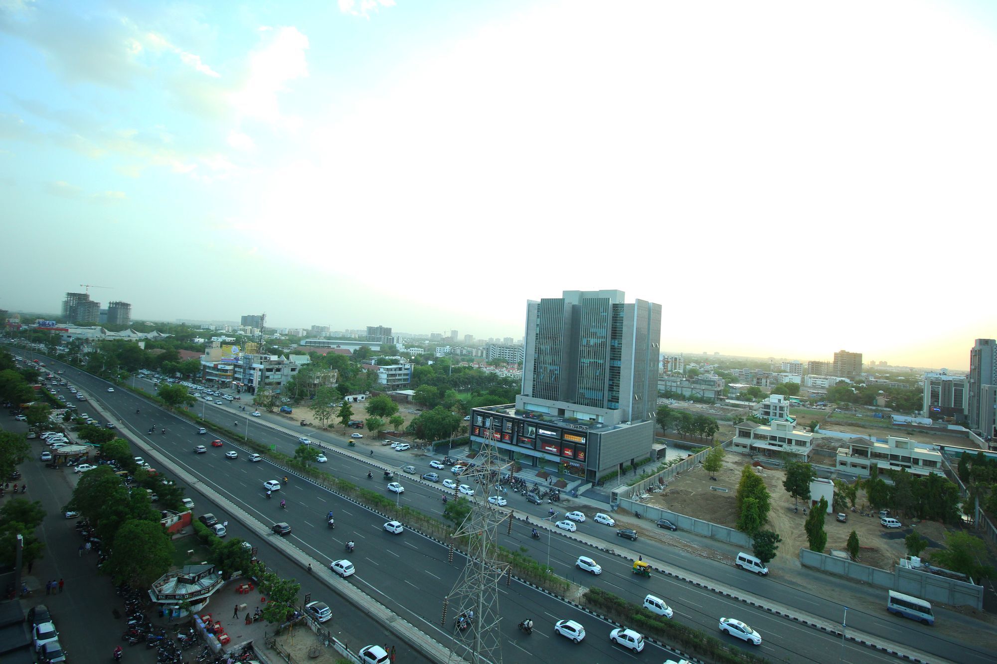 Oyo 8758 Hotel Swagatam Ahmedabad Exterior foto